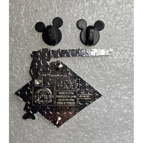 Disney Pin 164370 Luke Skywalker Lightsaber - Star Wars - Picture 3 of 3